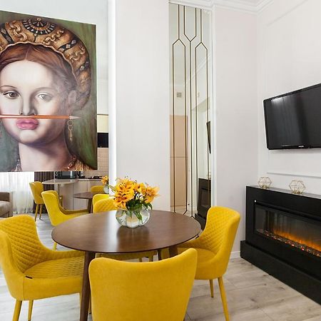 Avangard Deluxe Art Apart Lviv Exterior foto
