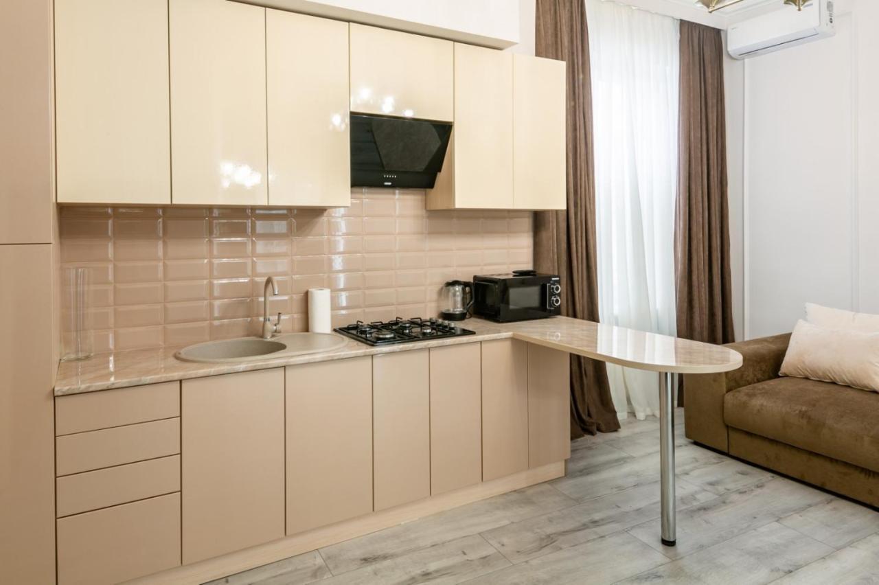 Avangard Deluxe Art Apart Lviv Exterior foto